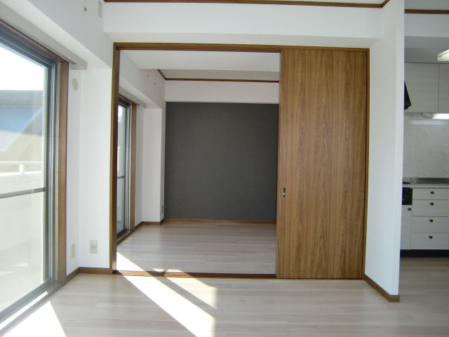 コンブリオアダチの居間・リビング