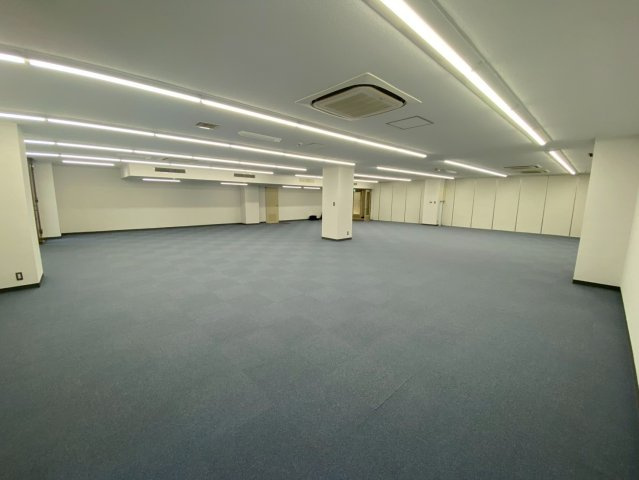 康生通南 マルワビルの内装