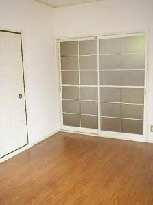 イズの居間・リビング