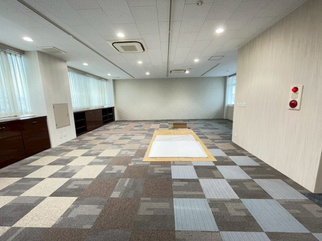 福岡町 佐藤様貸事務所の内装