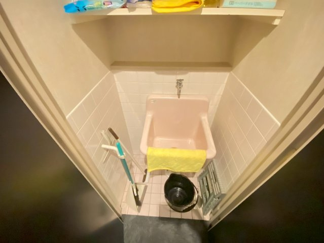 福岡町 佐藤様貸事務所の独立洗面台