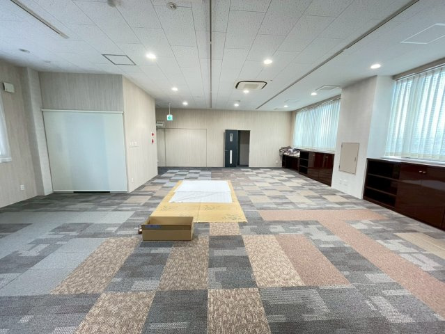 福岡町 佐藤様貸事務所の内装