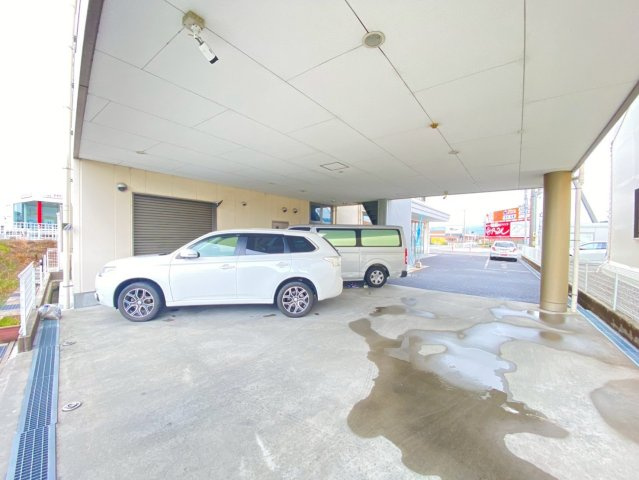 福岡町 佐藤様貸事務所の駐車場