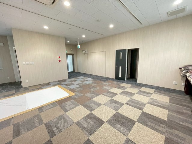福岡町 佐藤様貸事務所の内装
