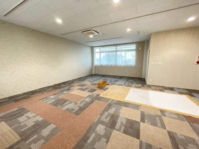 福岡町 佐藤様貸事務所の内装