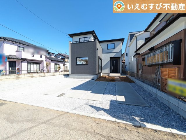 Zut PLUS　本庄市小島11期の駐車場|車好きのパパも嬉しい車庫付邸宅
