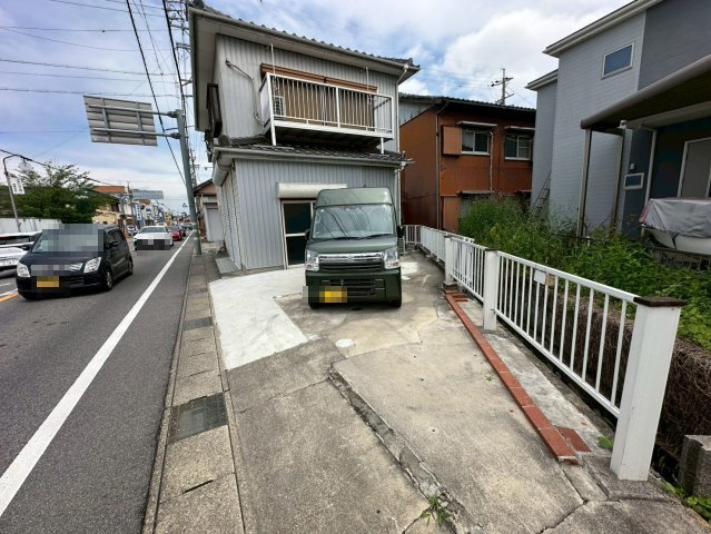 西蔵前町 貸店舗・事務所の駐車場