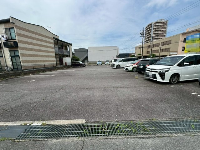 西蔵前町 貸店舗・事務所の駐車場