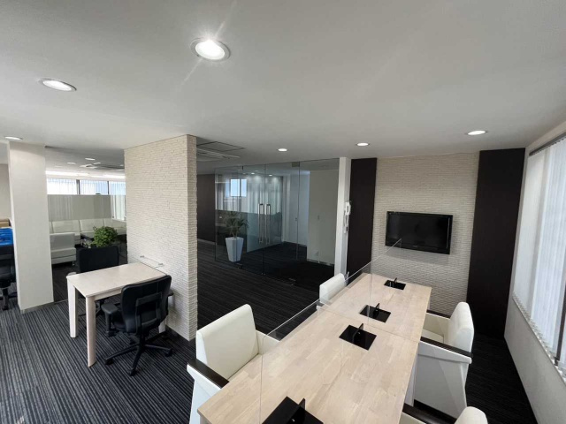 サンキビルのロビー