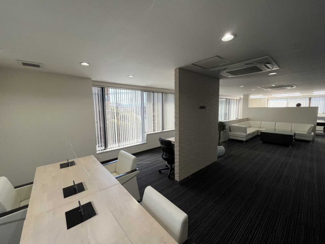 サンキビルのロビー