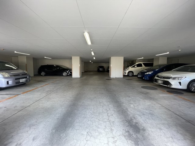 東十条グリーンハイツの駐車場