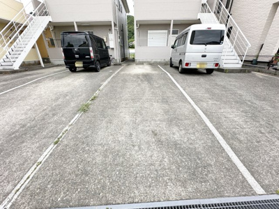 【駐車場】 | ガーデンハウスC