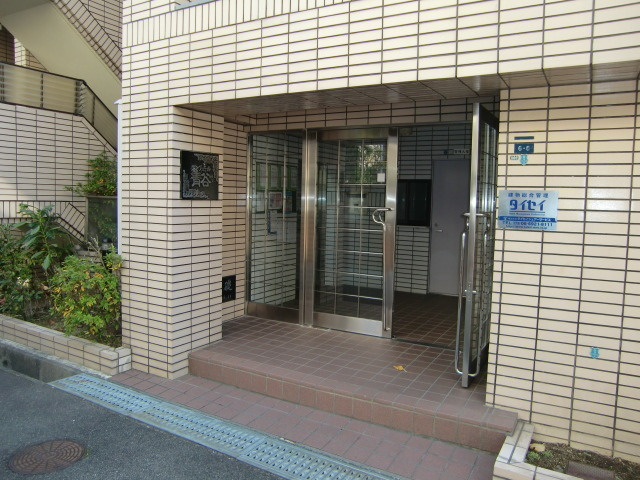 サンヴェール青谷のエントランス