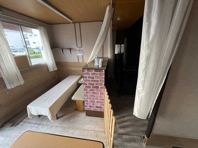 西尾市花ノ木貸店舗のバルコニー