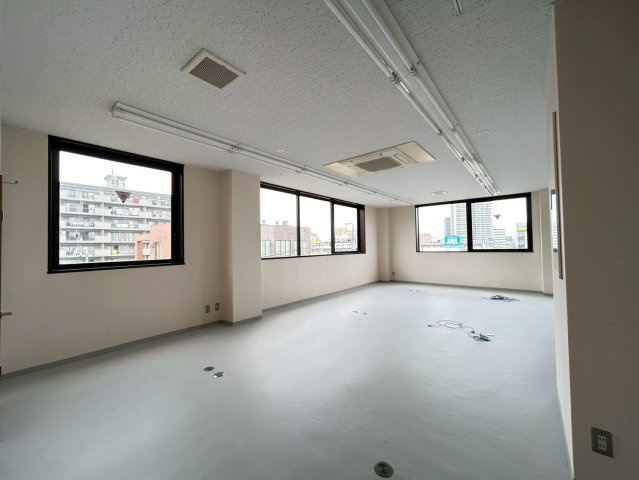 エクセルKUMEの内装