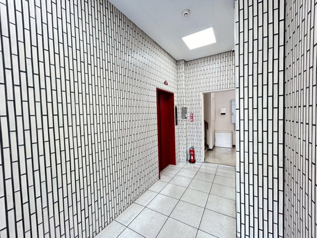 エクセルKUMEのロビー