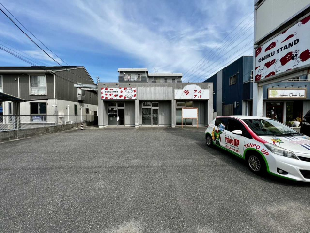 内藤店舗の駐車場