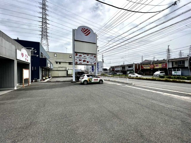 内藤店舗の駐車場