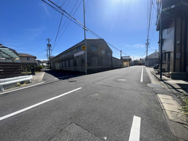稲垣様貸倉庫の外観