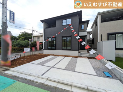 【外観】 | Zut PLUS　本庄市本庄8期 | 【完成済み】シンプルモダンテイストの飽きのこない外観！
実際に現地を見たりゆっくりご内覧頂ければ新居での夢が膨らみますよね♪