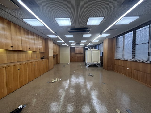 中央通　豊川稲荷ビルの内装