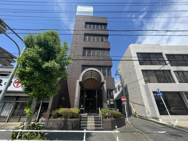 中央通　豊川稲荷ビルの外観