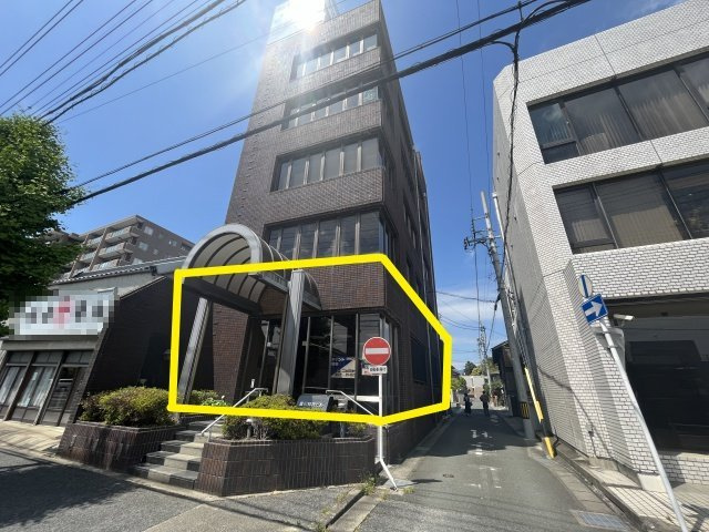 中央通　豊川稲荷ビルの外観