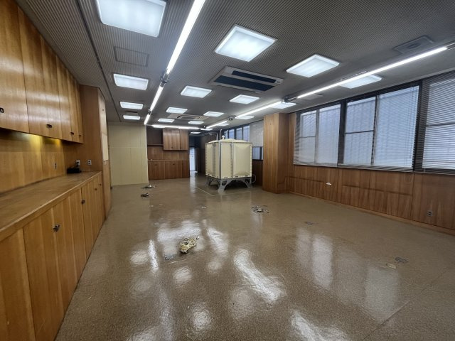 中央通　豊川稲荷ビルの内装