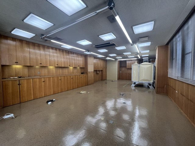 中央通　豊川稲荷ビルの内装