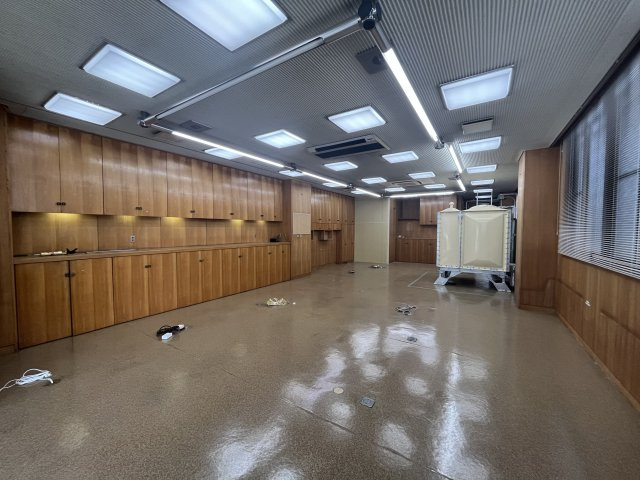 中央通　豊川稲荷ビルの内装