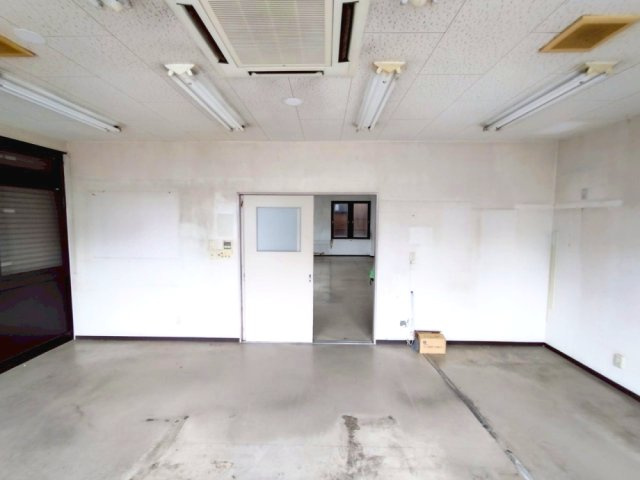 天王町 天市ビルの内装
