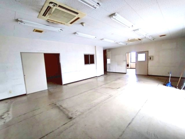 天王町 天市ビルの内装