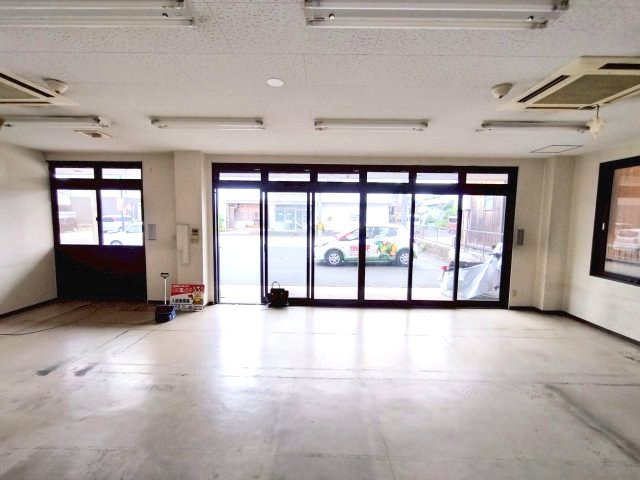 天王町 天市ビルの内装