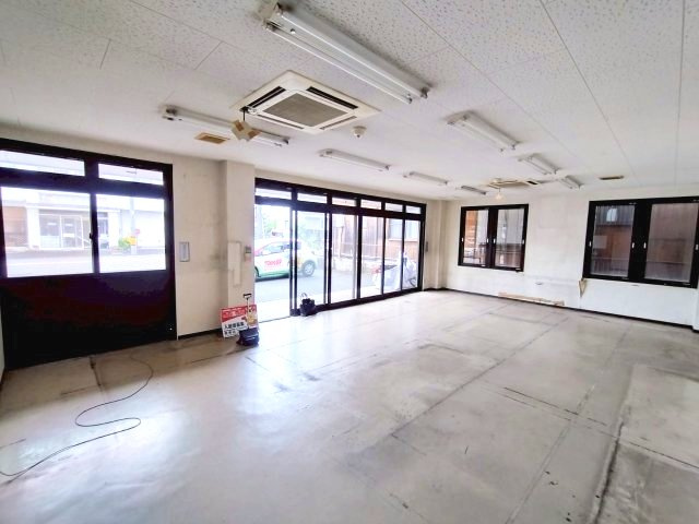 天王町 天市ビルの内装