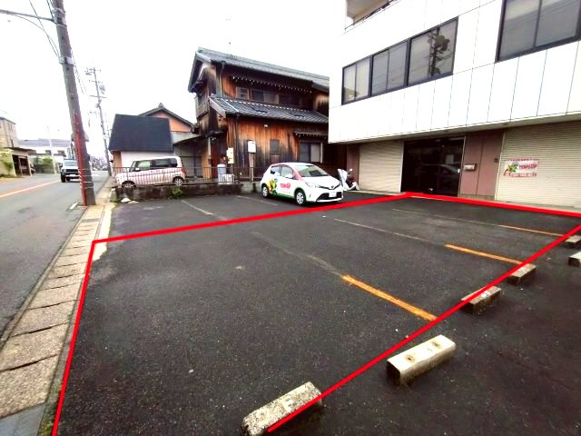 天王町 天市ビルの駐車場