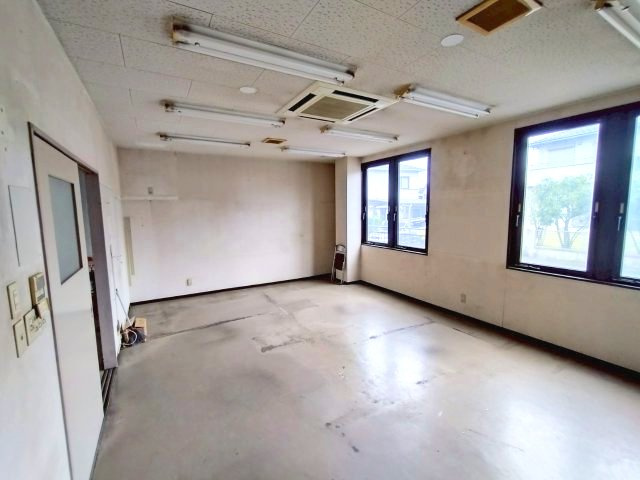 天王町 天市ビルの内装