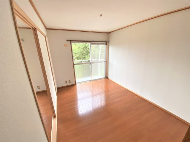 べるあいコーポの洋室