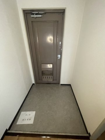 プレアール蔀屋本町の玄関