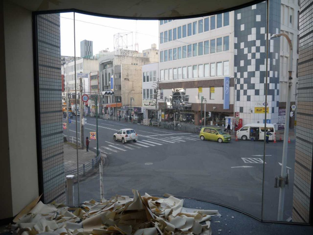 スカイライトビルの駐車場