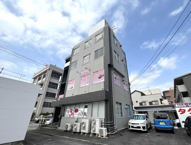 竜美西 平成ビルの外観