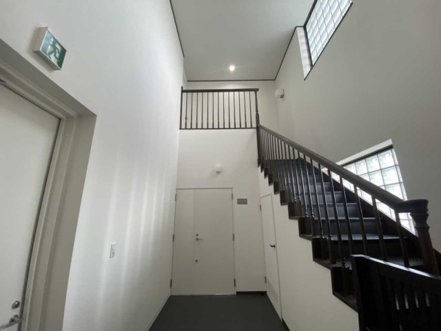 ピボット緒川の内装