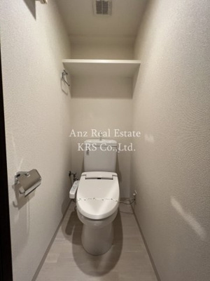 【トイレ】 | エスリード阿波座シティーウエスト | 上部に収納棚付きの便利なお手洗い♪ウォシュレットタイプです♪