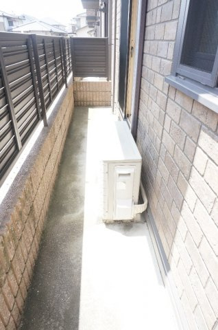 熊本市南区八幡９丁目のアパートのバルコニー