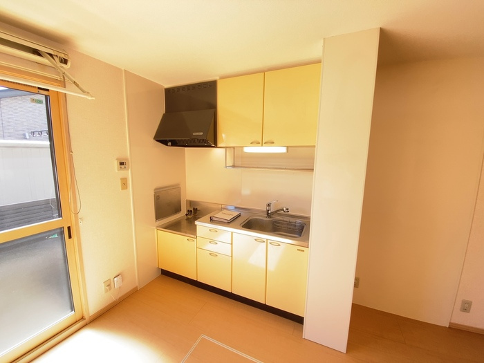 熊本市南区八幡９丁目のアパートのキッチン
