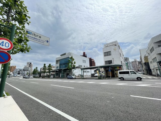 中野ビルの駐車場
