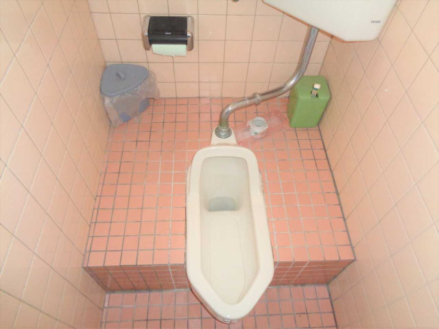 中野ビルのトイレ