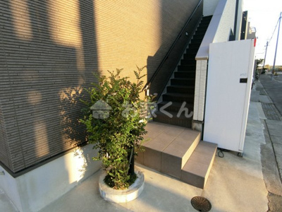 【エントランス】 | ユースビレッジ神戸長田