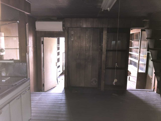 花ノ木町3丁目 貸店舗のエントランス