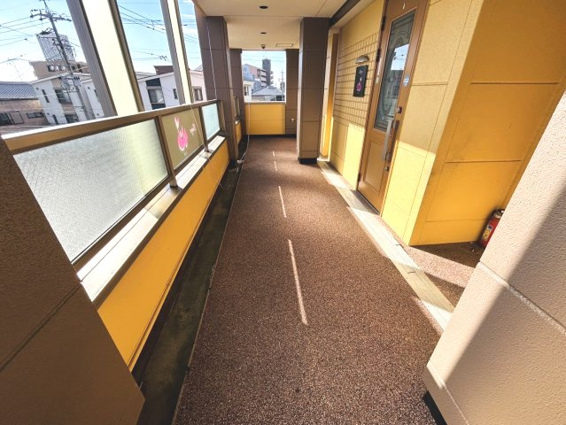 日の出町 ひふみビルの外観
