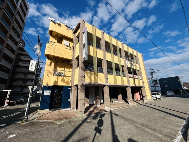 日の出町 ひふみビルの外観